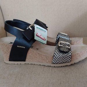 Mephisto Lissandra Black Snake Leather Velcro Strappy Wedge Sandals Cork Buckles